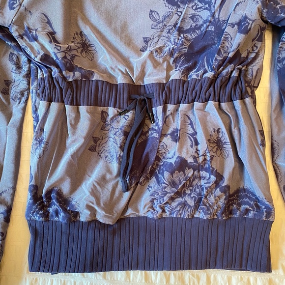 Lululemon Reversible Jacket - Picture 12 of 16